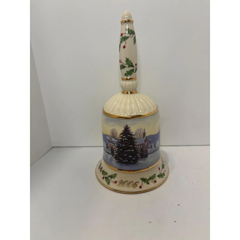 LENOX Gold Plated Trim Annual Holiday Bell 2006  7.5